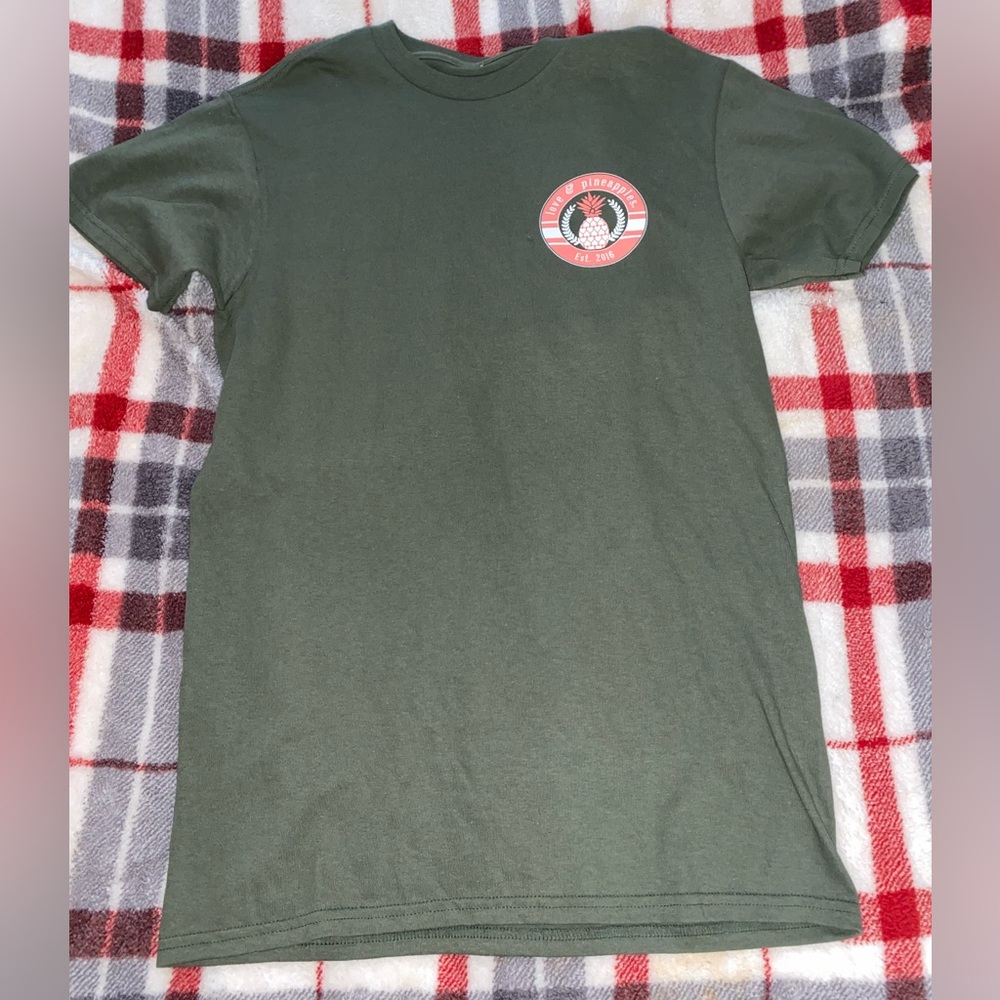 Love Pinapple's T-shirts (3)